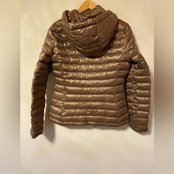 Calvin Klein packable puffer size small - Picture 9 of 9